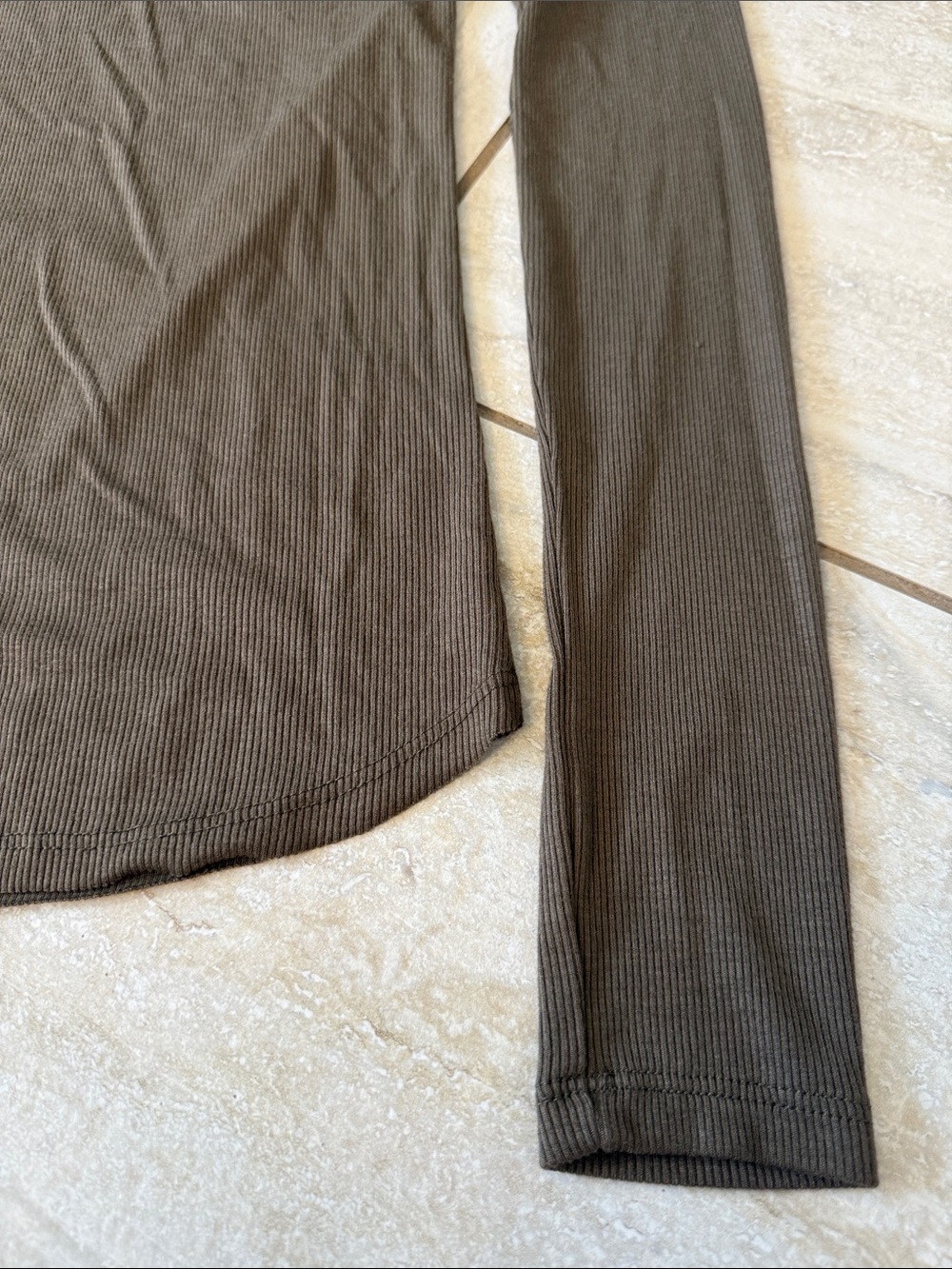 NWT Joah Brown Henley Long Sleeve Top - Picture 15 of 16